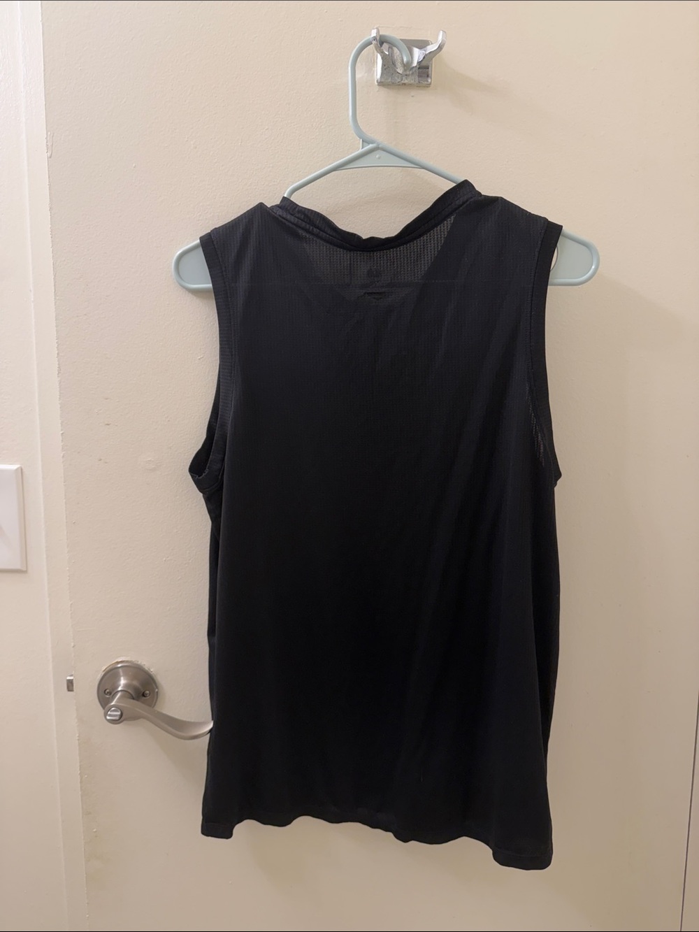 H&M Black Ribbed Muscle Tank - Picture 3 of 3